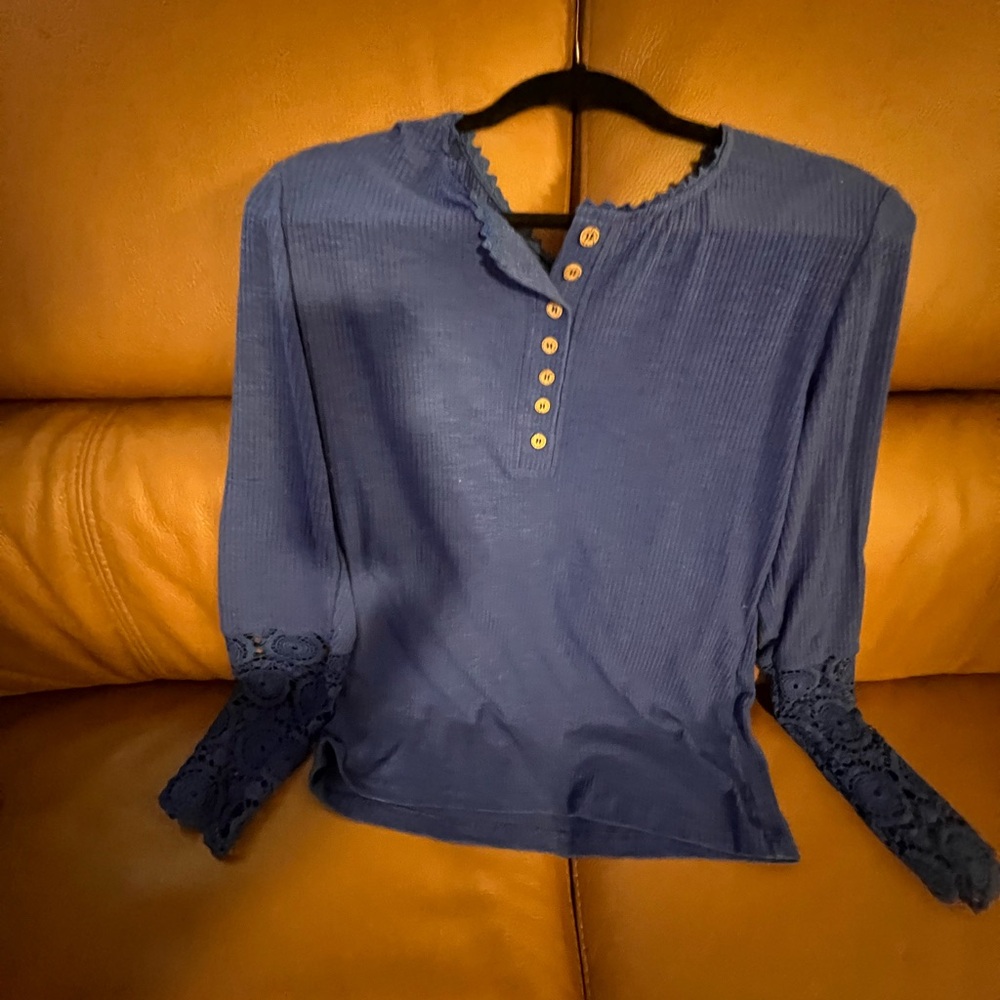 WOMENS ROYAL BLUE HENLEY BY FASHION LACE LONG SLEEVES SIZE XL